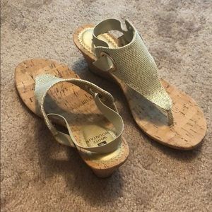 Sparkles gold wedges